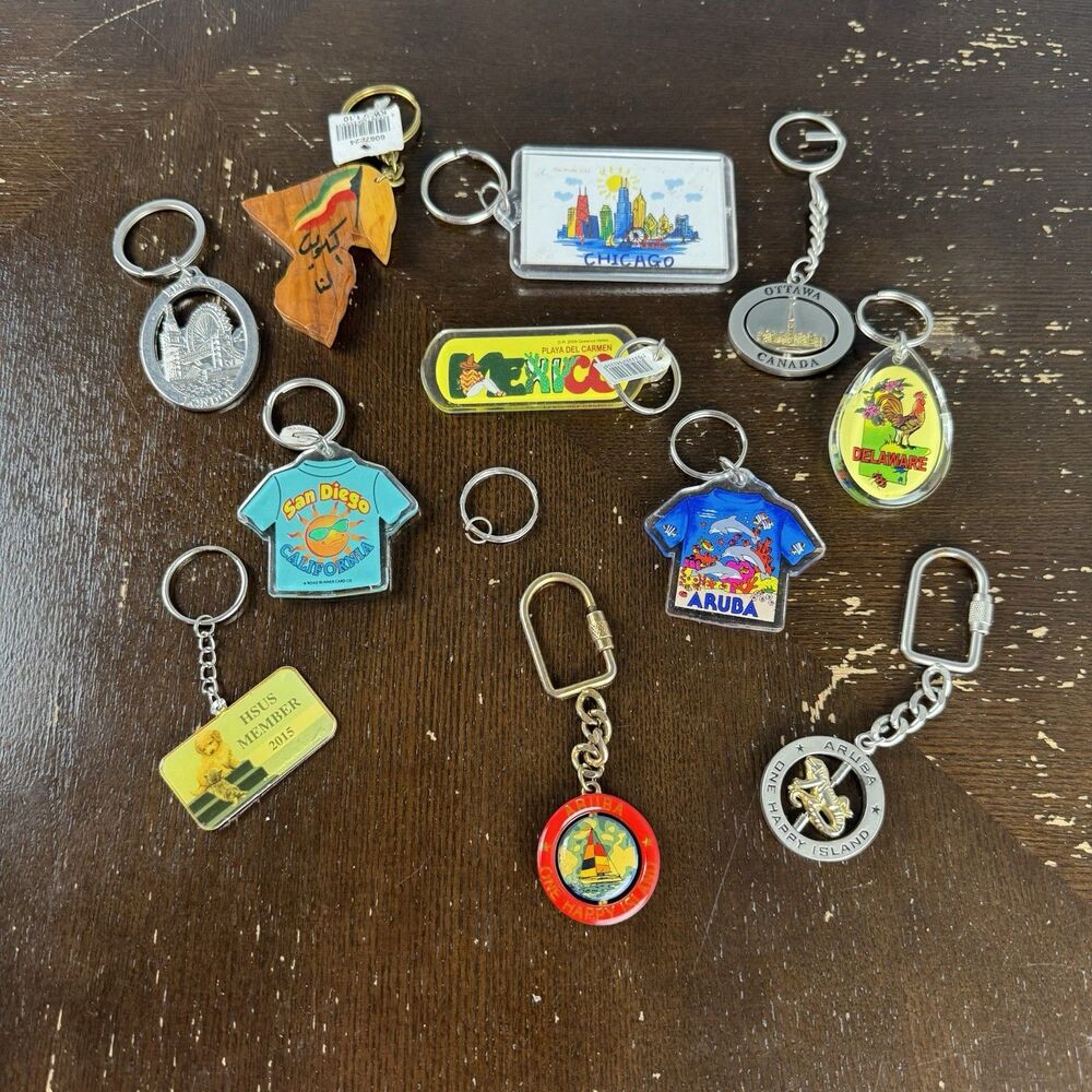 Souvenir Keychain Lot Aruba London Ottawa Chicago New York Mexico San Diego